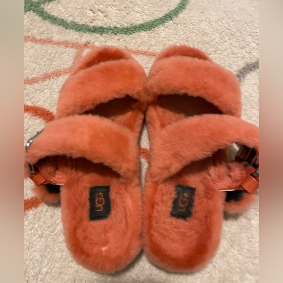 Ugg Fluff Yea Fur Slides. Sz 8. Coral - Picture 2 of 4